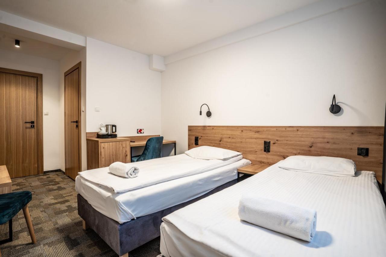 Pirat Hotel & Spa-Hotel Z Basenem Ольштин Екстер'єр фото