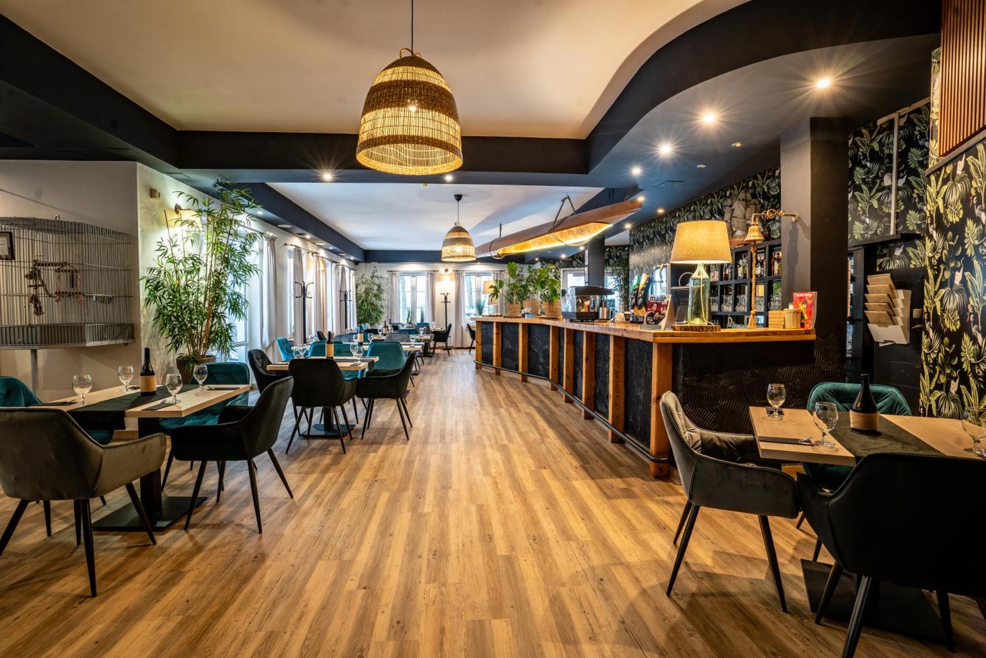 Pirat Hotel & Spa-Hotel Z Basenem Ольштин Екстер'єр фото
