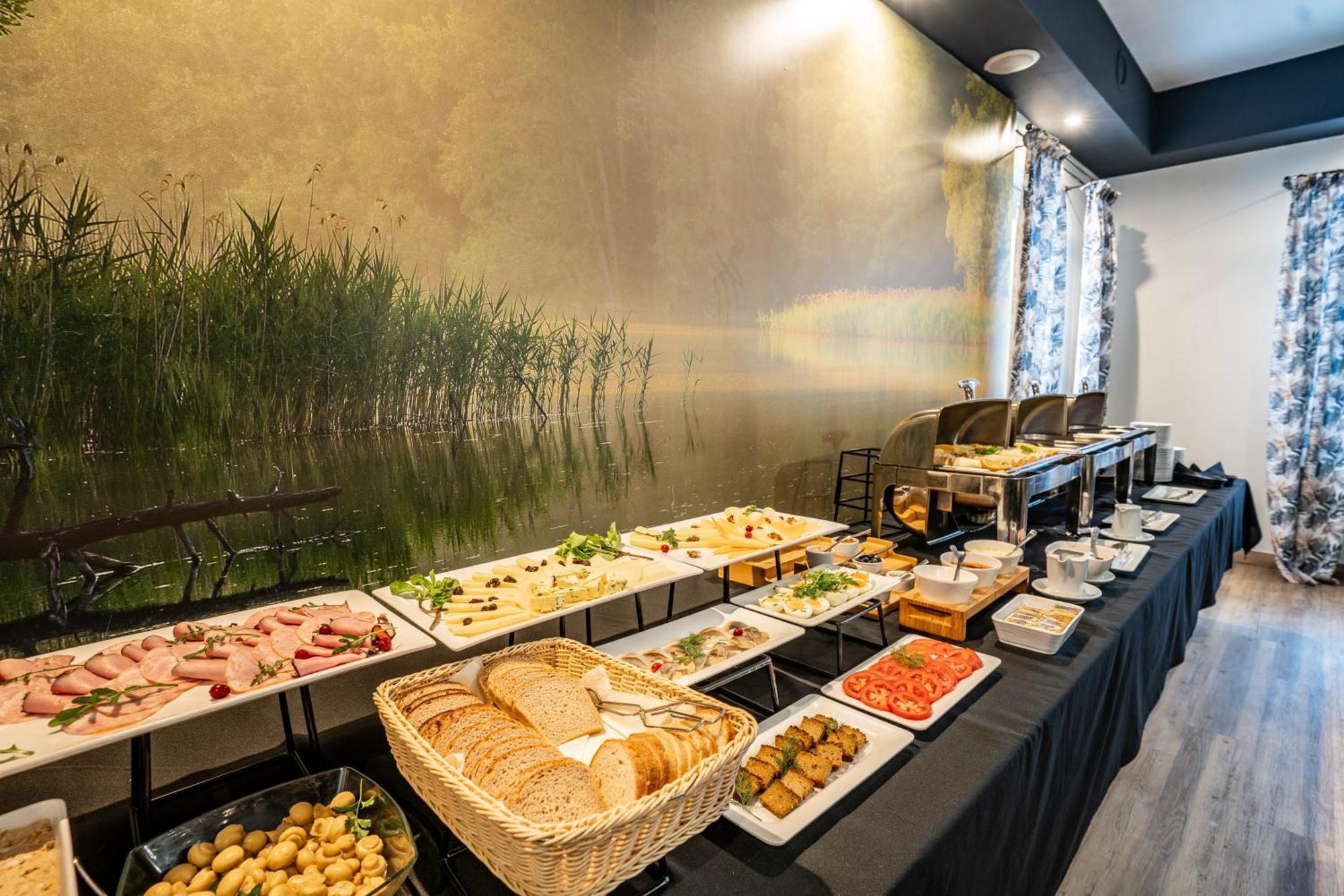 Pirat Hotel & Spa-Hotel Z Basenem Ольштин Екстер'єр фото
