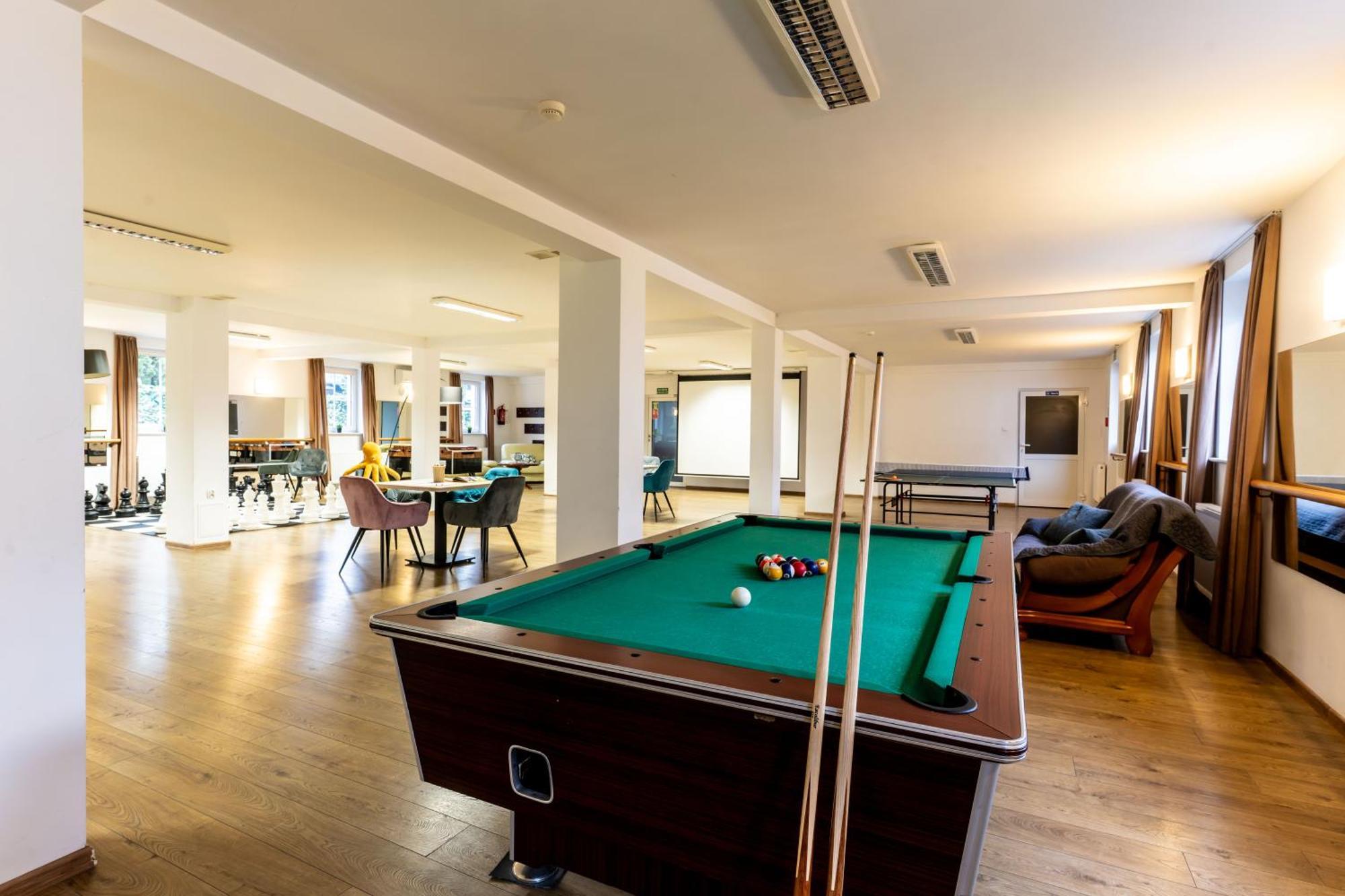 Pirat Hotel & Spa-Hotel Z Basenem Ольштин Екстер'єр фото